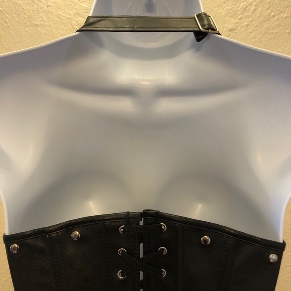 NWTO Halter faux leather corset with hardware - Picture 8 of 8